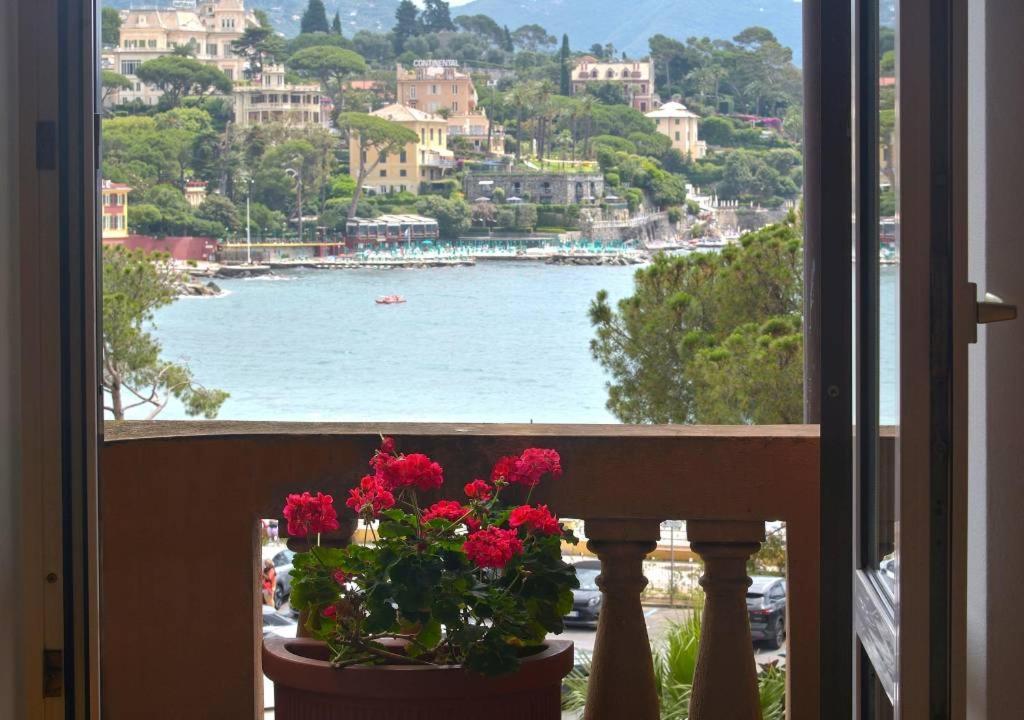 Caprera Flexyrent No Air Conditioning - Seafront Santa Margherita Ligure Eksteriør billede